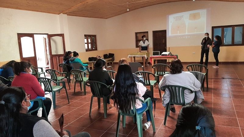 Charla taller sobre prevención de cáncer cervicouterino
