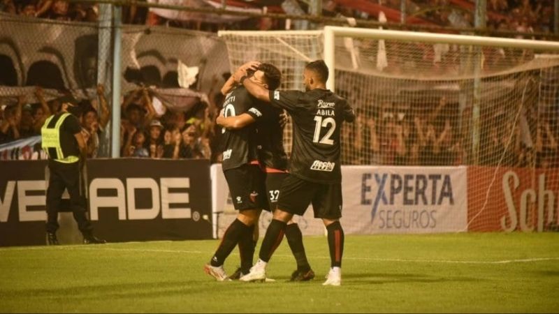 “Wanchope” se “anotó” en el 2-1 a Peñarol, por Copa Argentina