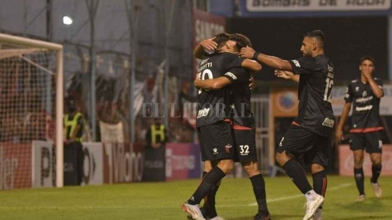 “Wanchope” se “anotó” en el 2-1 a Peñarol, por Copa Argentina