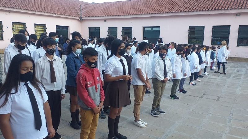 Centurión: "Es un día histórico, hemos garantizado el inicio de clases"