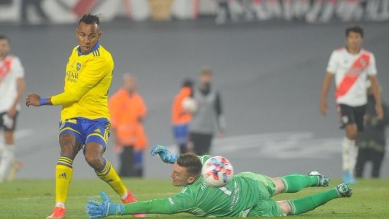 Error de River, viveza de Villa, ganó Boca 1-0