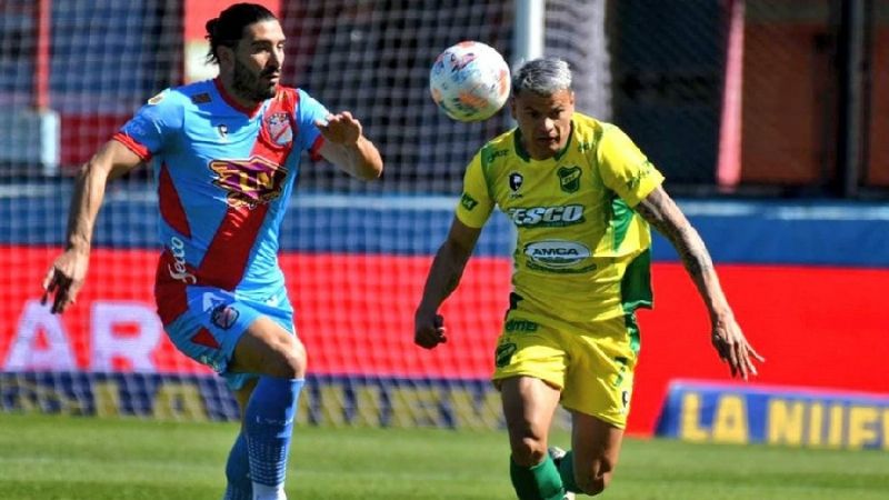 Defensa-Arsenal y Argentinos-Vélez siguen la 7ma.