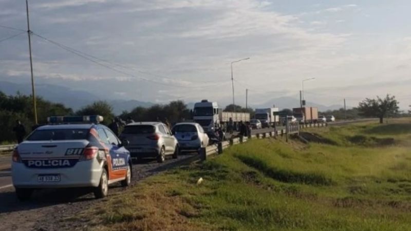 Familiares de pacientes dializados cortaron ruta 38