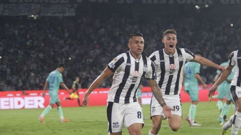 Talleres venció a Godoy Cruz y salió del fondo