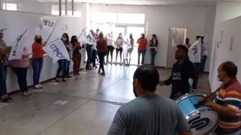 Trabajadores de Recursos Humanos levantaron protesta