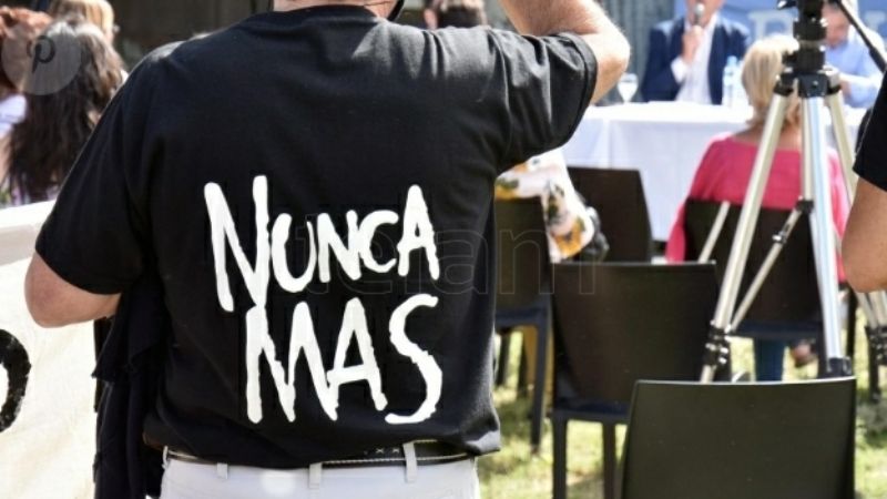 La Plaza de Mayo vuelve a ser el epicentro de la conmemoración a 46 años del golpe