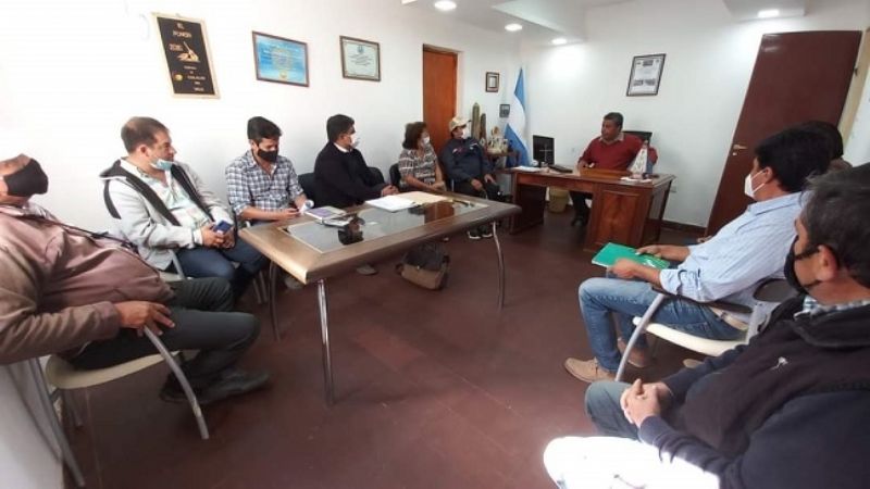 Gomez se reunió con miembros del Rotary por un proyecto para Andalhuala