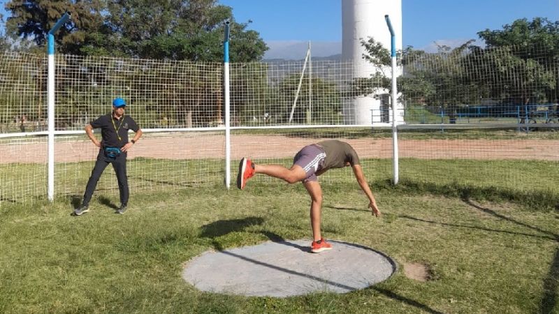 Intensa jornada de Pista y Campo en el “Poli” Capital