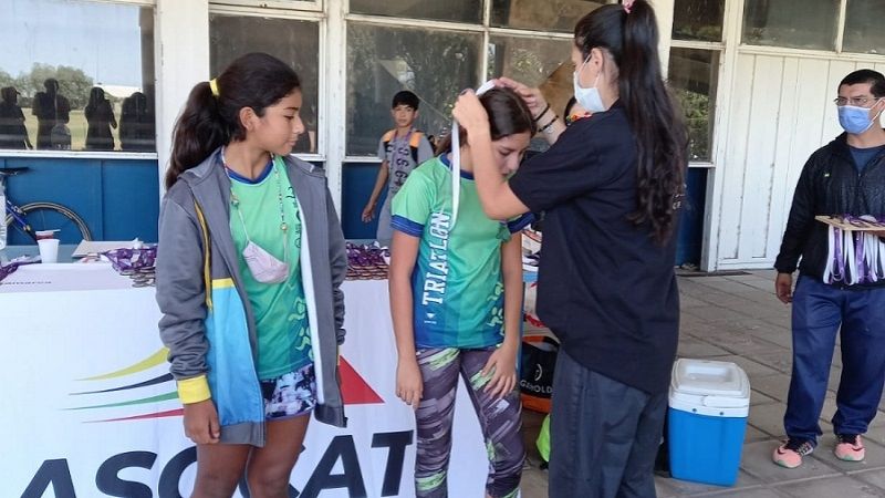 Intensa jornada de Pista y Campo en el “Poli” Capital