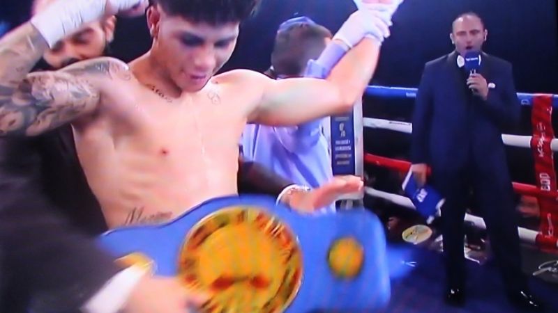 Corzo y Rosa brillaron en la noche del “Luna Park”