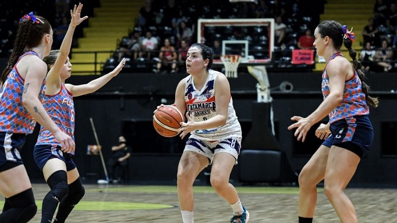 Catamarca Basket perdió 60-58, pero igual clasificó