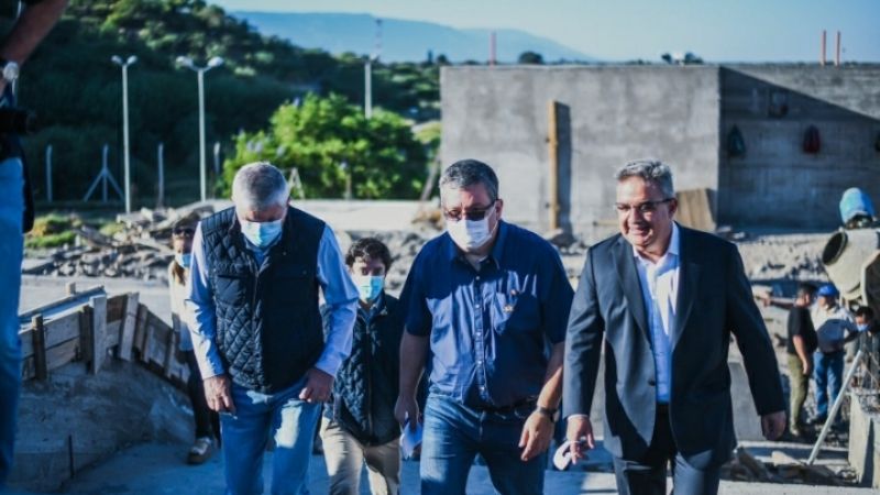 Raúl Jalil: "El Estadio se podrá usar en dos meses"