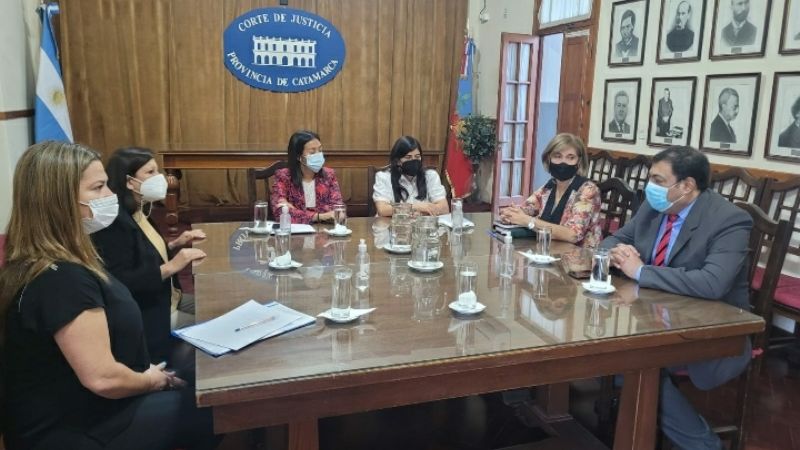 Programa municipal los jueces van a la escuela