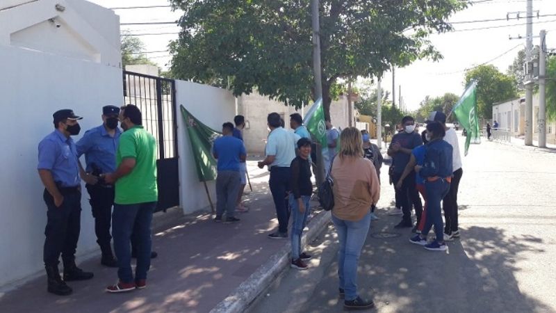 Cesanteados protestaron Recreo