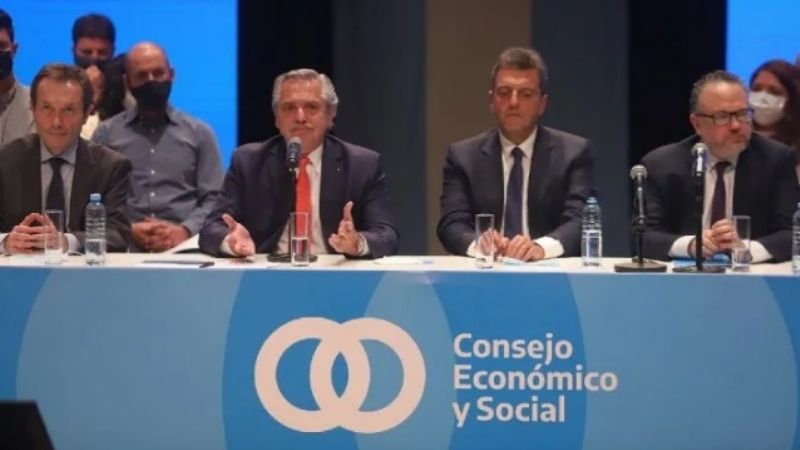 Inflación: el Gobierno anticipa que no cumplirá la pauta acordada con el FMI