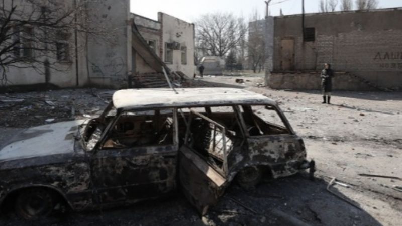 Ucrania denunció bombardeos y Rusia rebajó expectativas de acuerdo, aunque alejó tropas