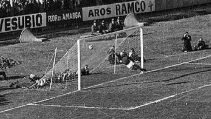 Racing y todo el fútbol de duelo por el "Chango" Cárdenas