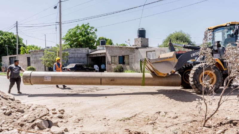 Continúa avanzando la obra de saneamiento del Colector Oeste 2
