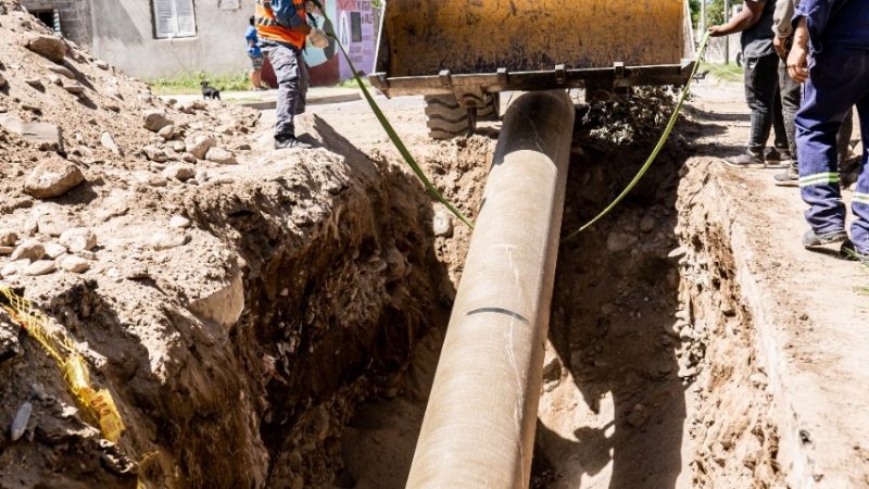 Continúa avanzando la obra de saneamiento del Colector Oeste 2