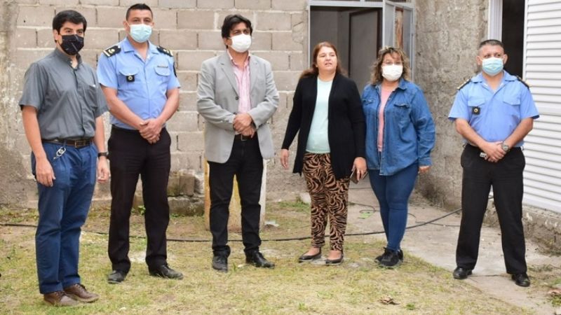 Visitan la obra del Salón Parroquial Santo Padre Pio