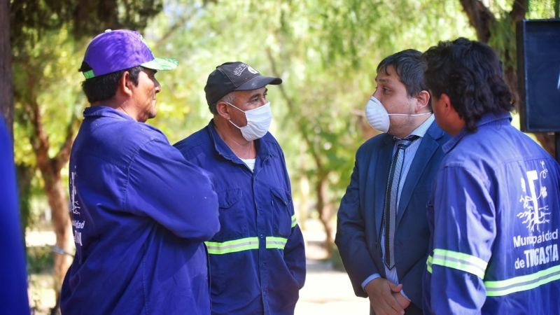 Nóblega anunció el pase a planta de trabajadores, obras y mejoras urbanas