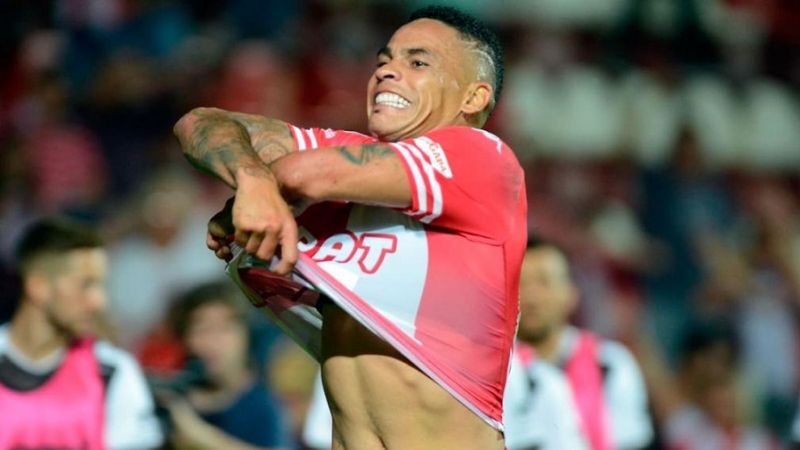 Unión de Santa Fe venció a Platense y es líder de la Zona A