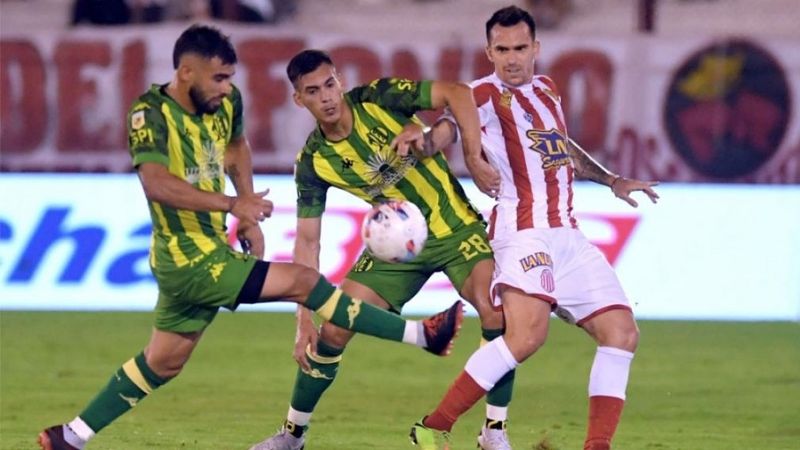 Técnico que debuta gana y Barracas ganó su primer partido