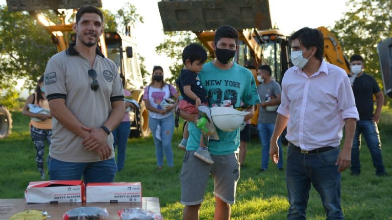 Inicia concurso para el manejo de maquinaria pesada