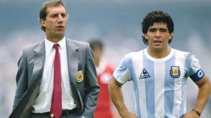 Bilardo se enteró de la muerte de Diego Maradona al ver el documental sobre su vida