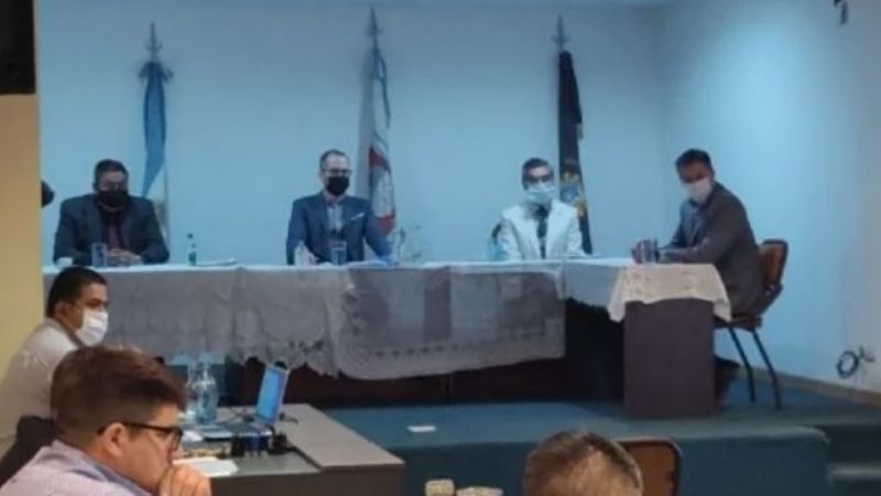 Sancionan a policías denunciados por agresiones a integrantes del colectivo LGBT+