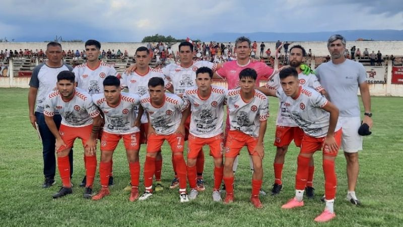 Defensores de Esquiú se “copó” con “Botineros