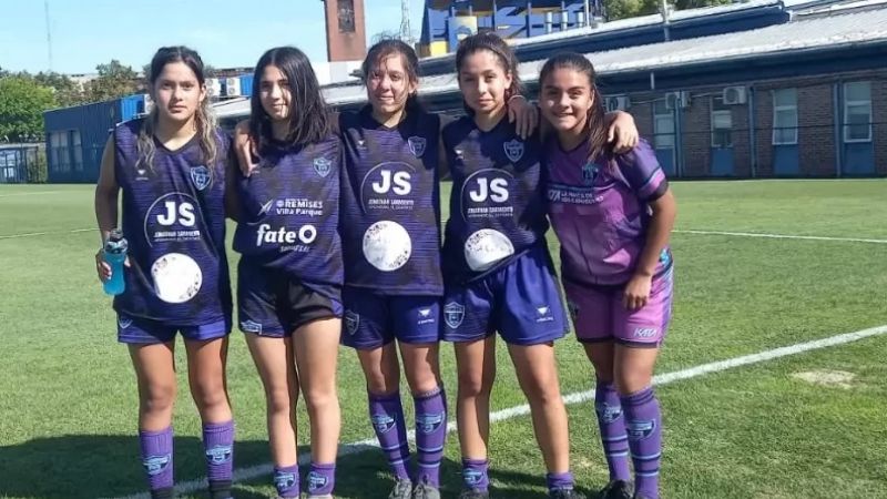 Pibas de FIEL entrenaron en Boca y Argentinos Jrs.