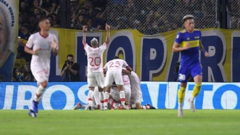 Con una estocada del “Zorro” Cócaro, Huracán venció a Boca