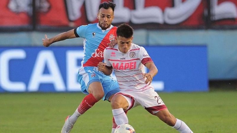 Arsenal y Lanús empataron en un polémico encuentro