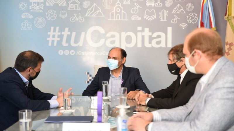 Banco se reunió con el intendente capitalino