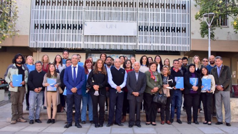 Entregaron 19 subsidios para Proyectos de "Puntos Suspensivos"