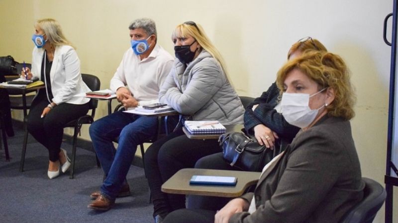 Gremios y Centurion avanzan en resolución de reclamos pedagógicos