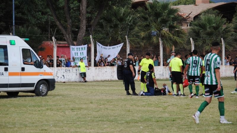 Suspenden San Martín-Newbery, por agresión a un jugador visitante