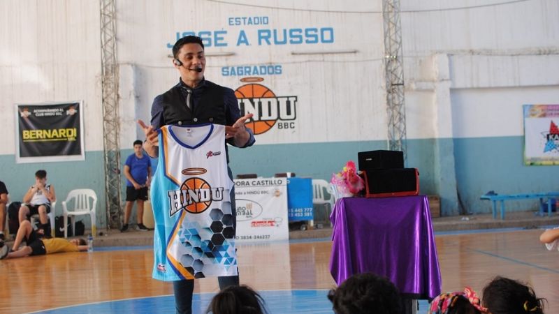 Gran encuentro de Minibasquet en Hindú