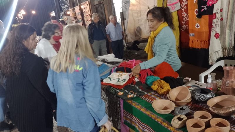 Artesanos catamarqueños participan de ferias nacionales e internacionales