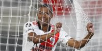NICOLÁS DE LA CRUZ hizo el segundo tanto de River ante Fortaleza.
