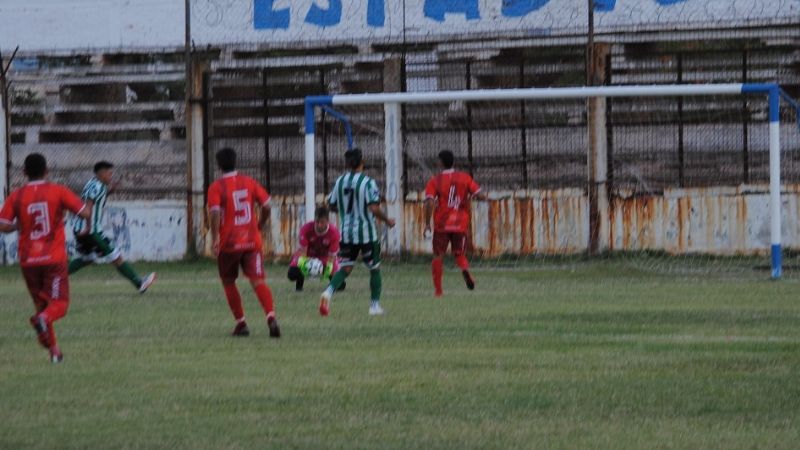 San Martín venció a Independiente y es escolta