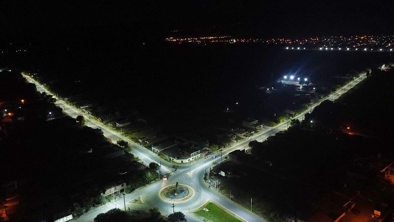 Sánchez inauguró en El Cerrito la reconversión del alumbrado público