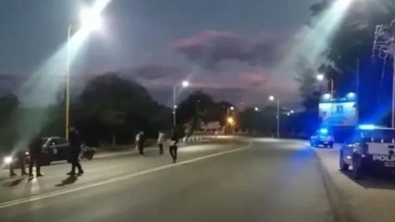 Accidente: un hombre fue atropellado por un auto que desbarrancó