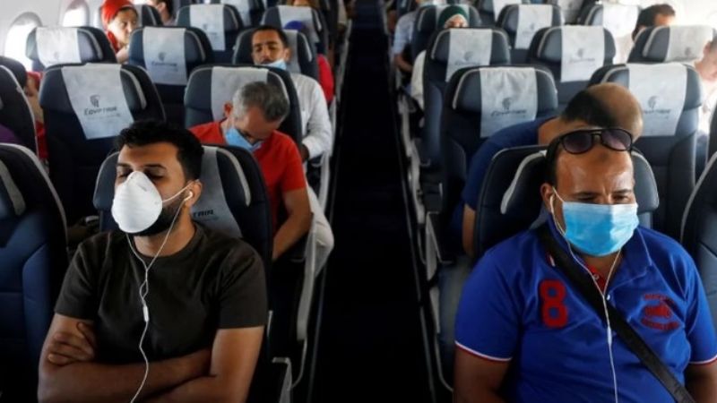 Incertidumbre por el uso de tapabocas en los vuelos a EEUU desde la Argentina