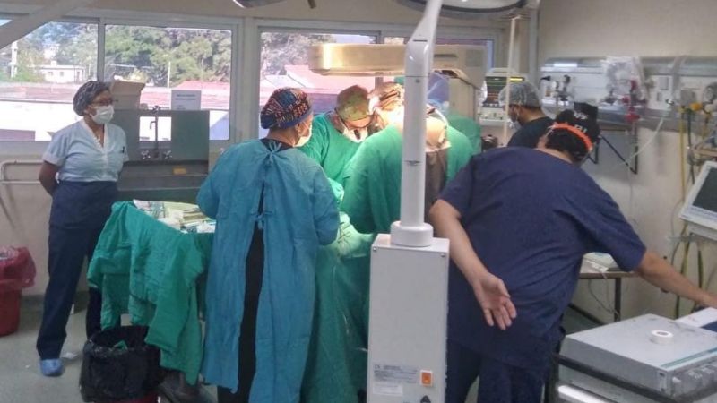 Se realizó la primera cirugía cardiovascular a un RN