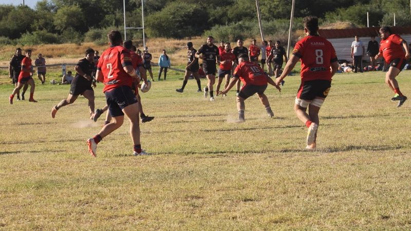 Hurones venció 39-14 al Social riojano, en La Fortaleza