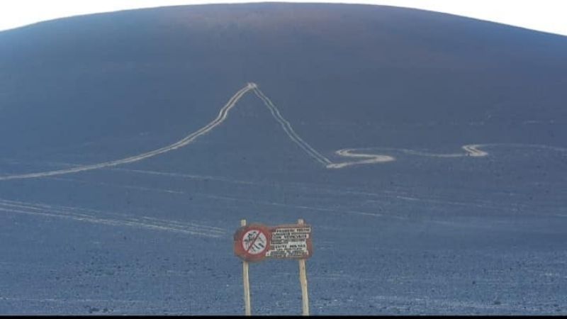 Dura multa para los turistas que dañaron el Campo de Piedra Pomez