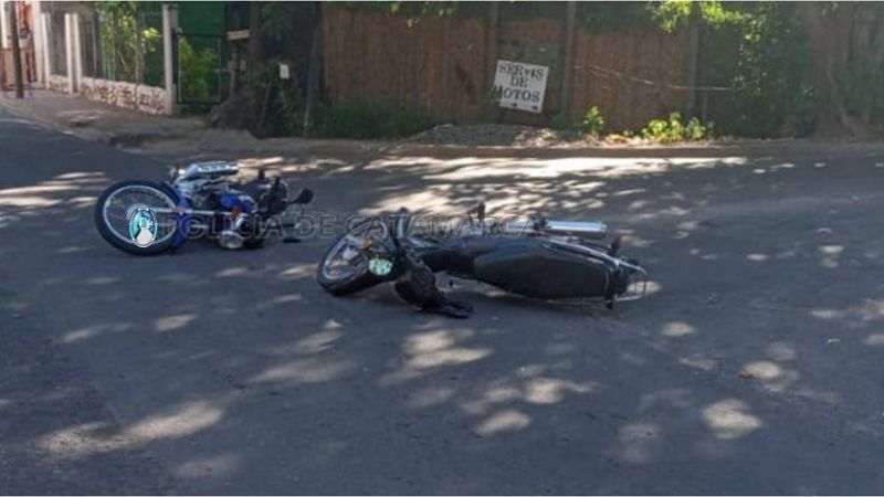 Chocaron dos motos en Villa Dolores