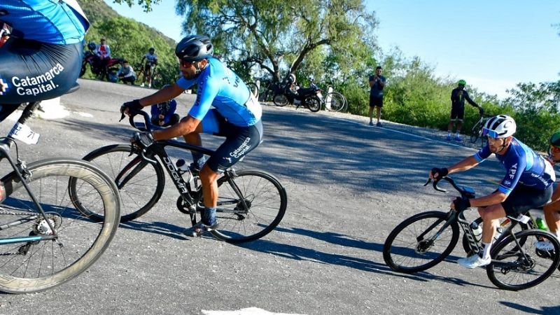 El salteño Díaz ganó la 1ra. etapa de la Vuelta al Valle